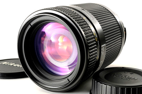 Near mint nikon af nikkor - nikon,